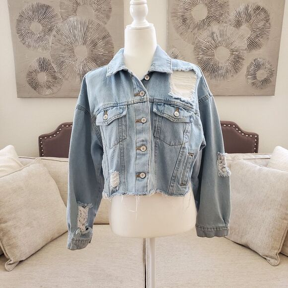Forever 21 Cropped Distressed Frayed Denim Jacket Sz Med - Picture 3 of 11